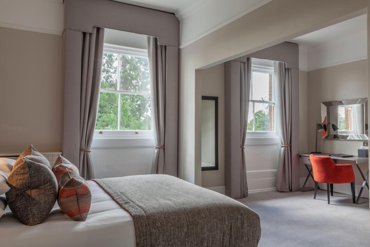 Oatlands Park Hotel Weybridge Kültér fotó