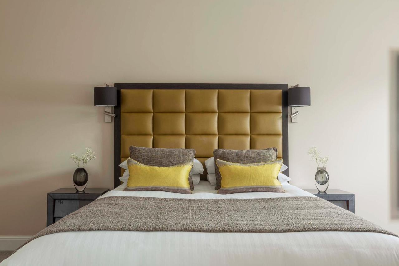 Oatlands Park Hotel Weybridge Kültér fotó