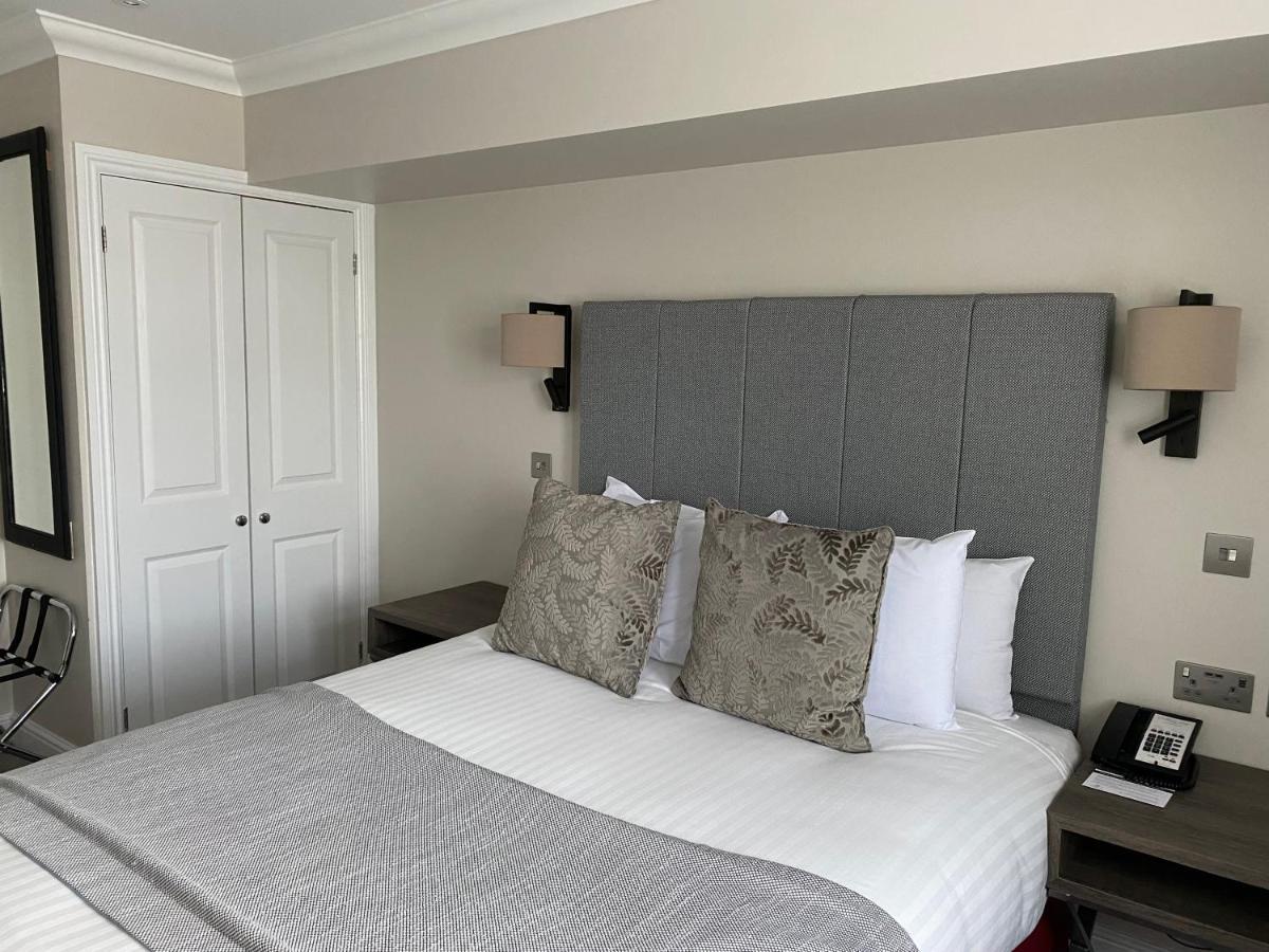 Oatlands Park Hotel Weybridge Kültér fotó