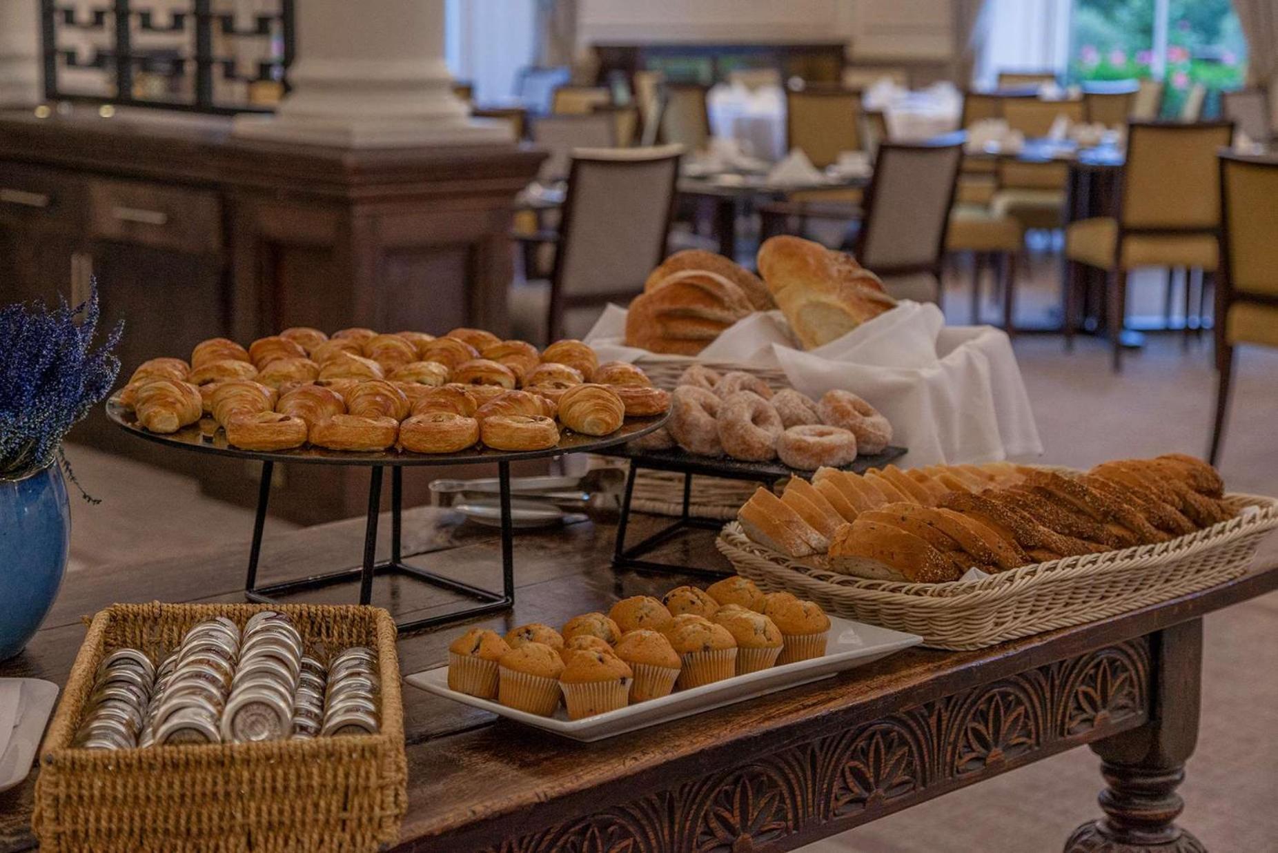 Oatlands Park Hotel Weybridge Kültér fotó