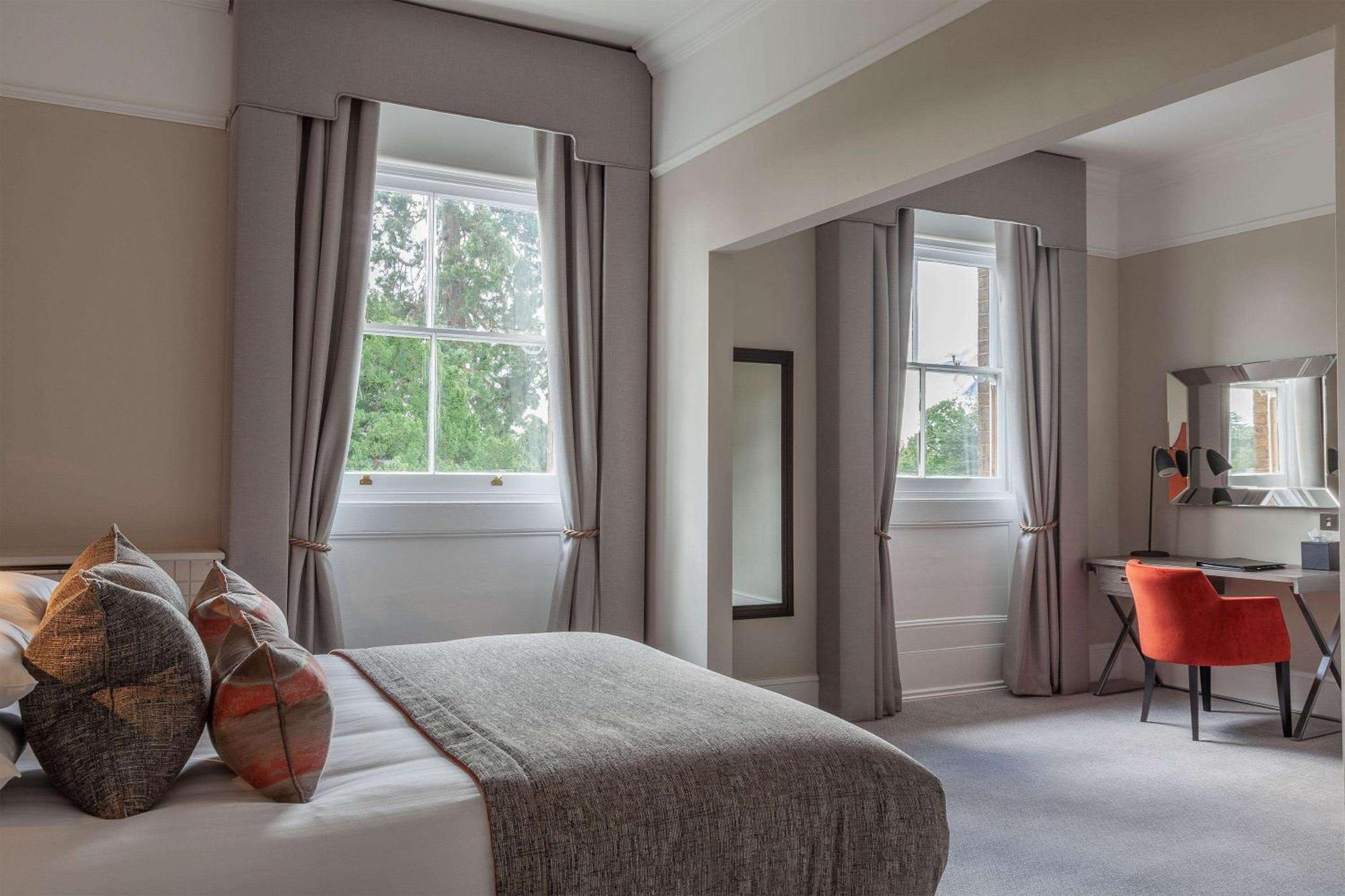 Oatlands Park Hotel Weybridge Kültér fotó