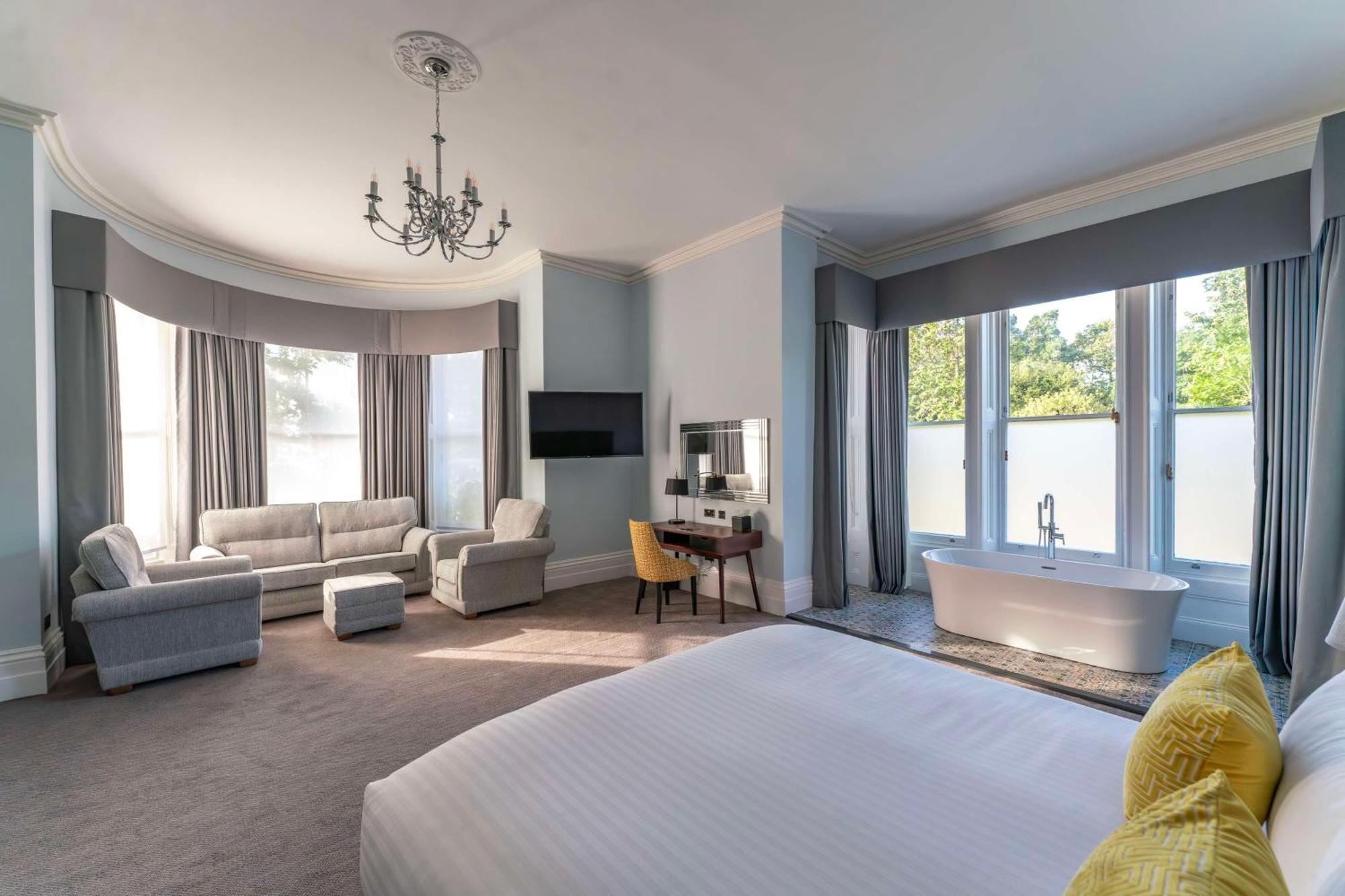 Oatlands Park Hotel Weybridge Kültér fotó
