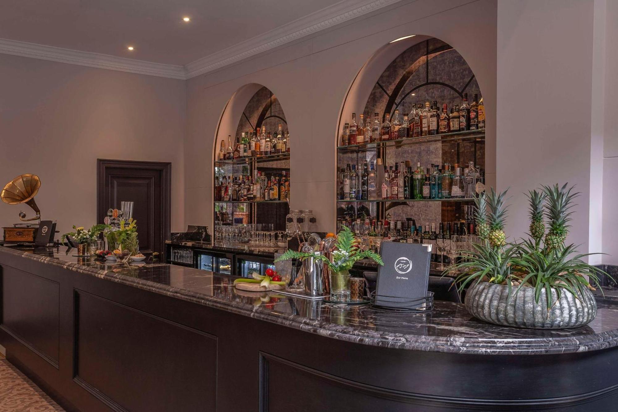 Oatlands Park Hotel Weybridge Kültér fotó